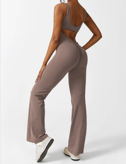 YONCE™ | Ausgestellter Jumpsuit mit V-Rücken