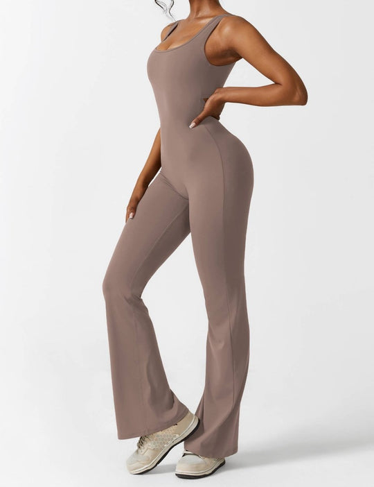 YONCE™ | Ausgestellter Jumpsuit mit V-Rücken