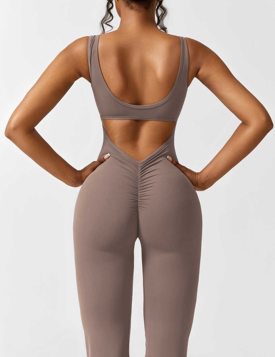 YONCE™ | Ausgestellter Jumpsuit mit V-Rücken