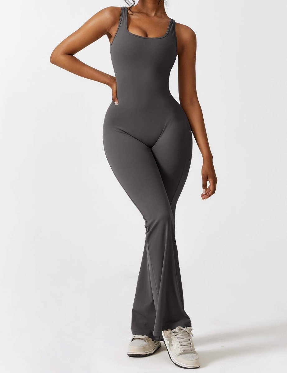 YONCE™ | Ausgestellter Jumpsuit mit V-Rücken