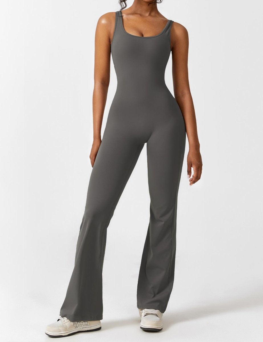 YONCE™ | Ausgestellter Jumpsuit mit V-Rücken