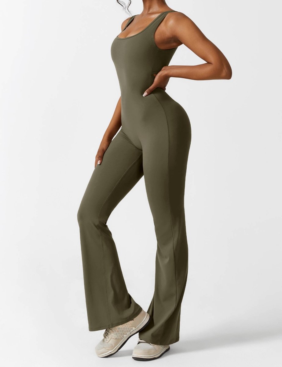 YONCE™ | Ausgestellter Jumpsuit mit V-Rücken