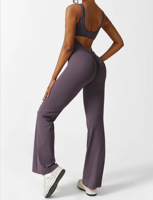 YONCE™ | Ausgestellter Jumpsuit mit V-Rücken
