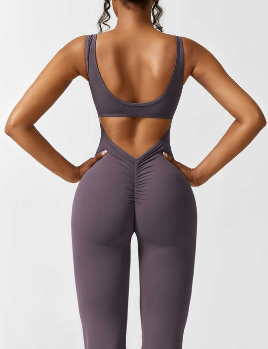 YONCE™ | Ausgestellter Jumpsuit mit V-Rücken