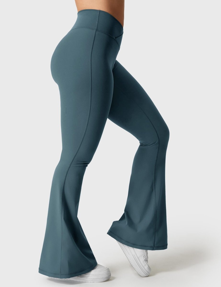 KOURTNEY™ | ausgestellte Leggings mit V-Taille