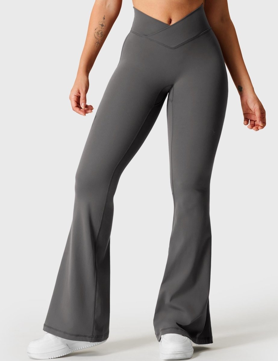 KOURTNEY™ | ausgestellte Leggings mit V-Taille