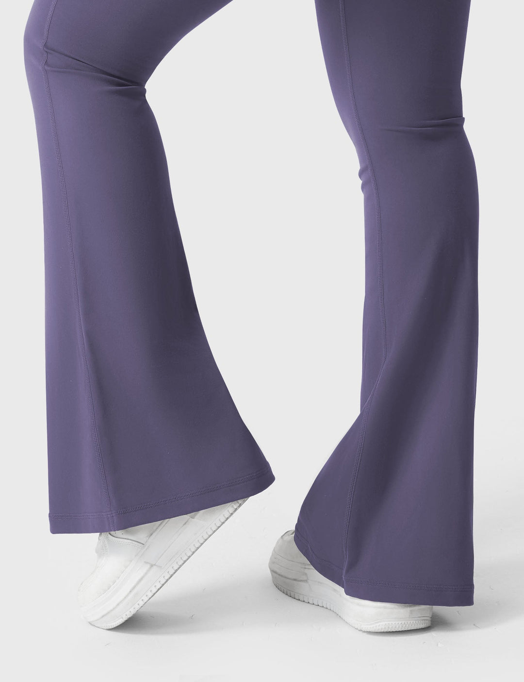DAAN™ | Ausgestellte Leggings mit Taschen